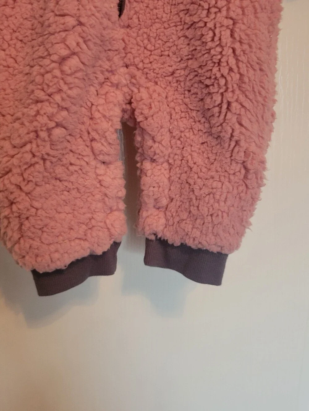 Disney One Piece Minnie Pink Plush Sherpa Jumpsuit with Hood & Gray Trim 6-9 mos